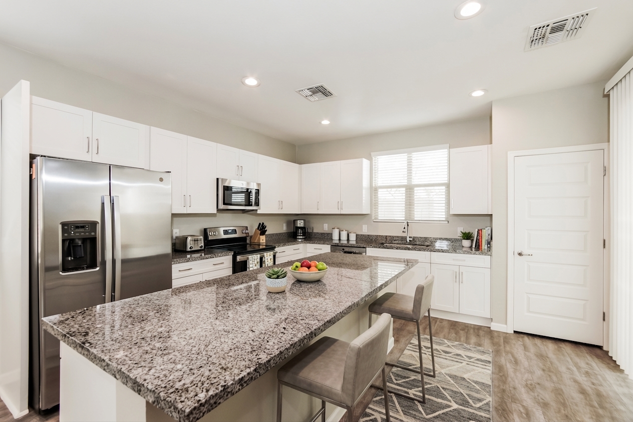 006_1970_3B_kitchen1_virtual_staging