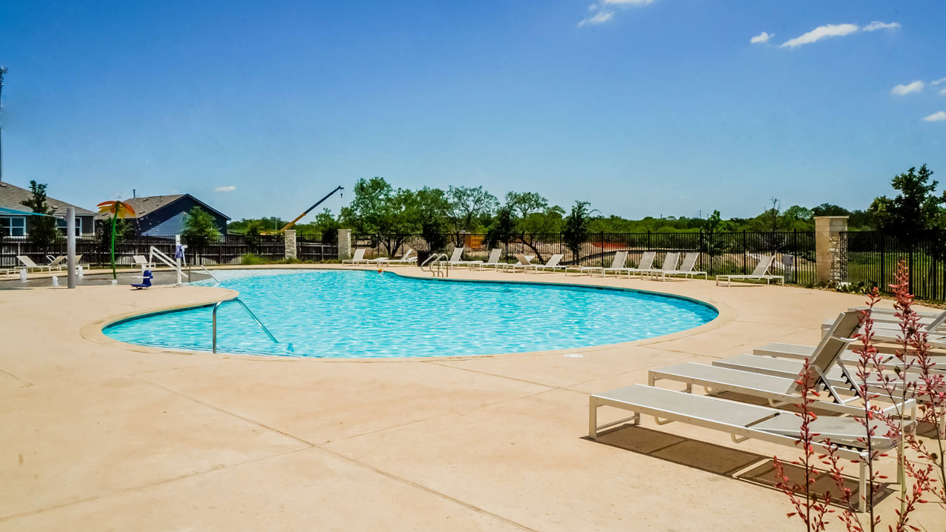 Southton Meadows_Hero Banner_Pool