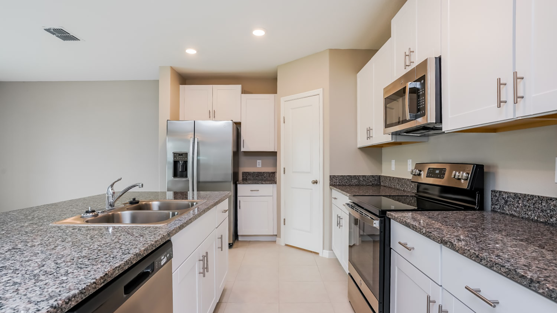 Hawks Glen_Hero Banner_Kitchen2