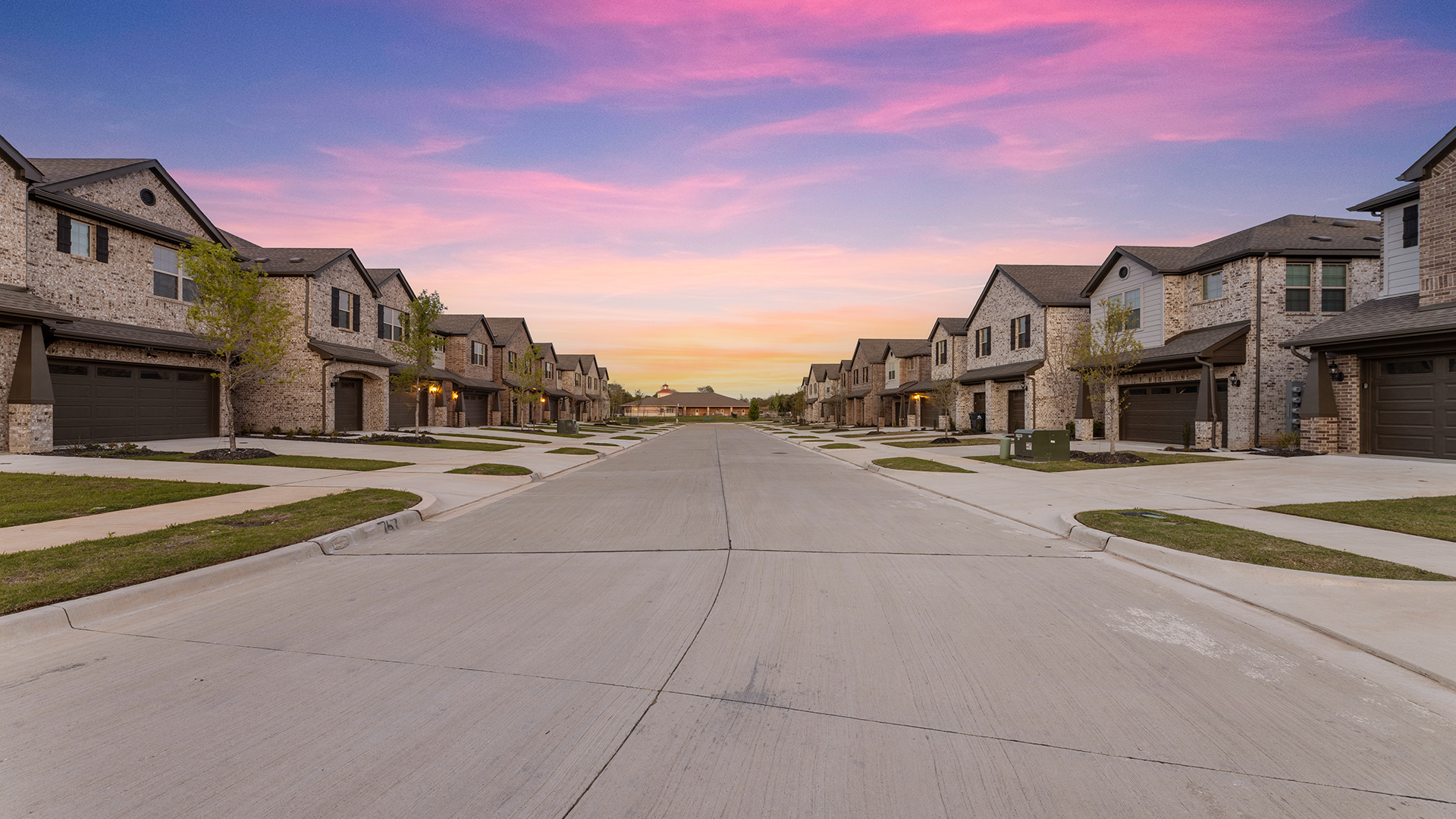 Bluebonnet Trail Townhome_Hero Banner_FOH4