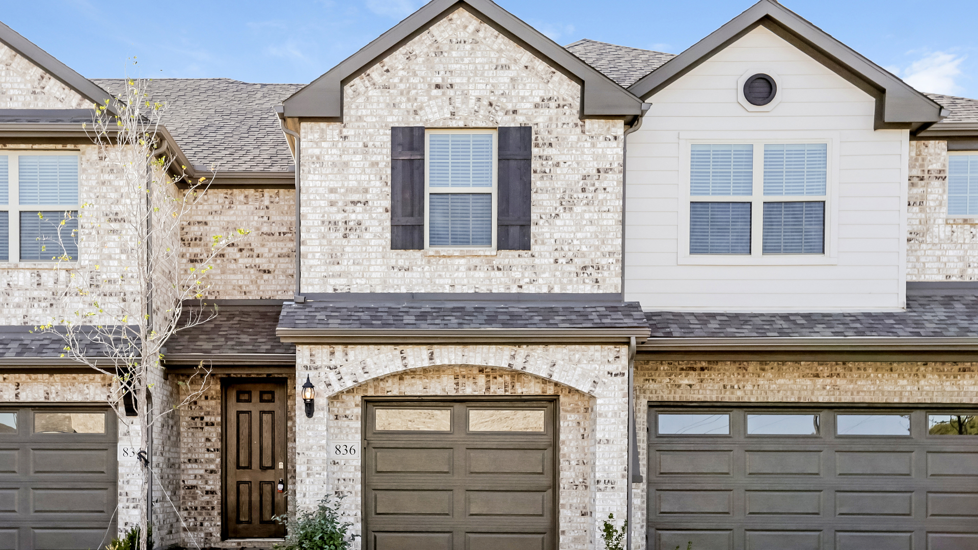 Bluebonnet Trail Townhomes_Hero Banner_FOH