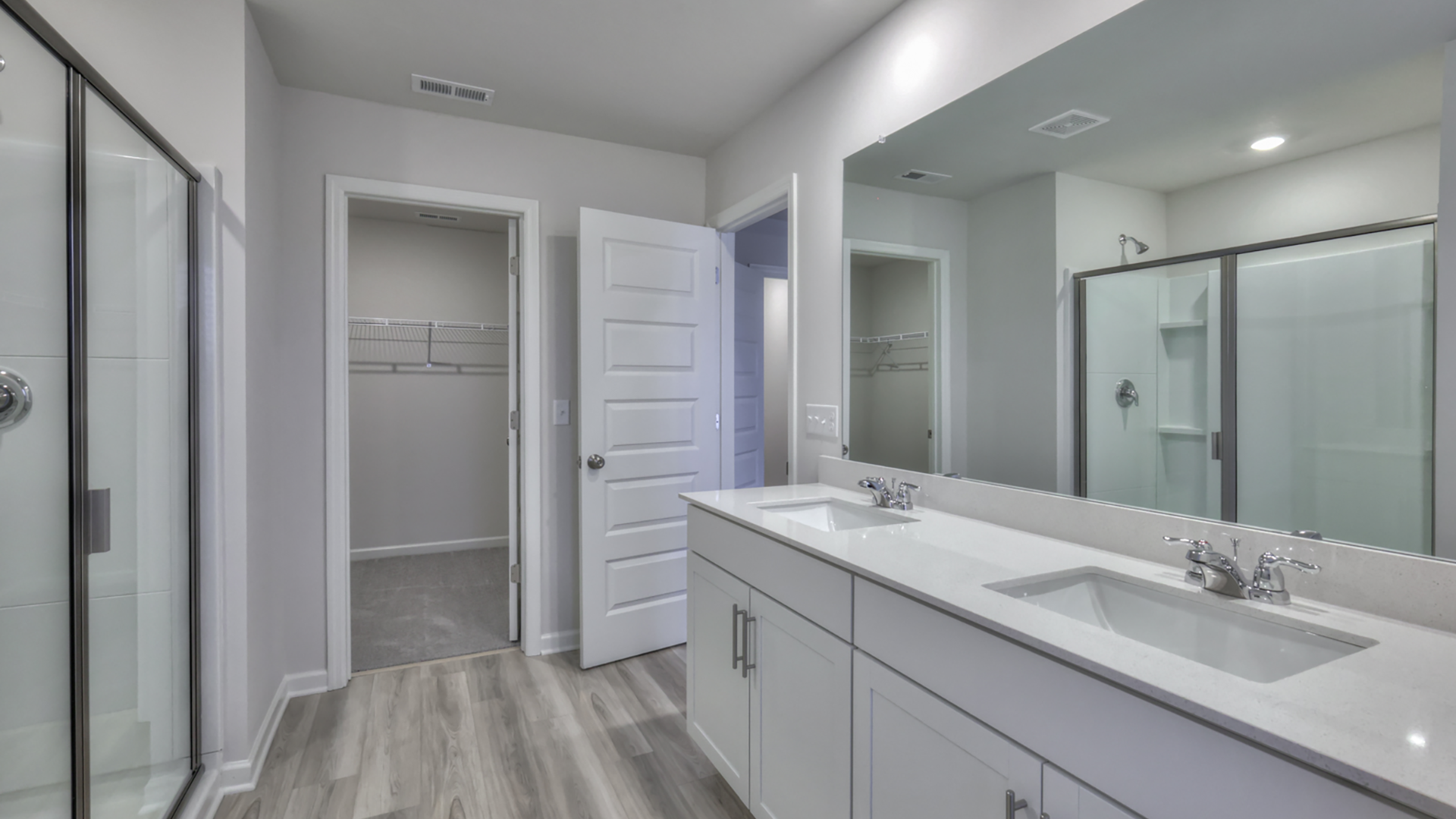 1082 Townhomes_Hero Banner_Bathroom