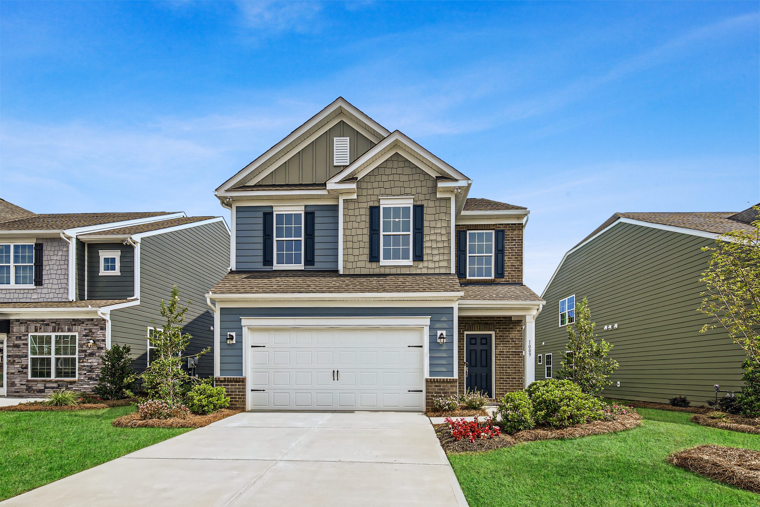 GAL_Walk_Pic_Elizabeth_Westbury_Exterior_1of2